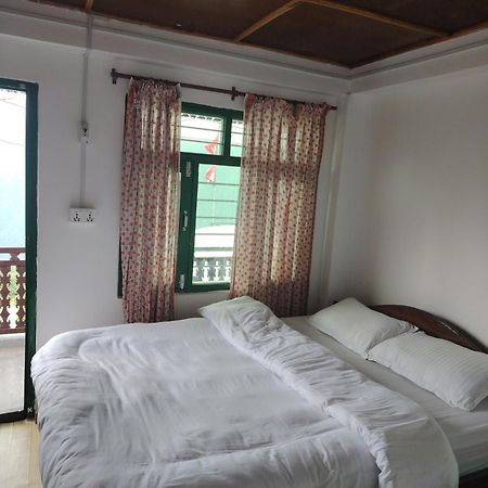 Panorama View Point Lodge And Restaurant, Annapurna-10, Ghandruk ,Agarju Astam Eksteriør bilde